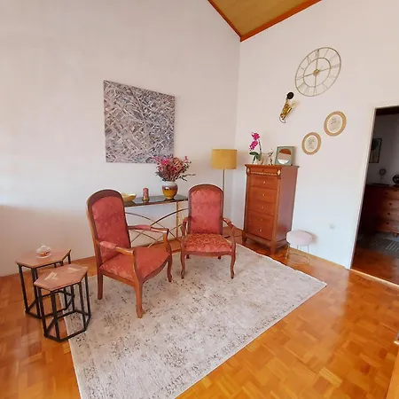 Apartamento And Dona Makarska